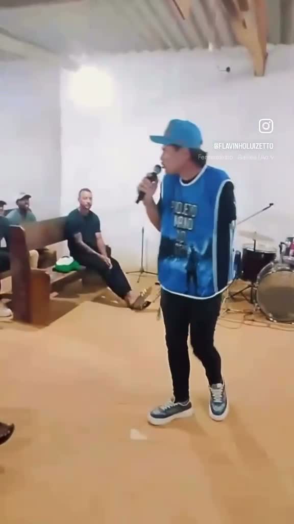 Vídeo de Flavinho Luizetto: Levando a palavra dentro da clínica