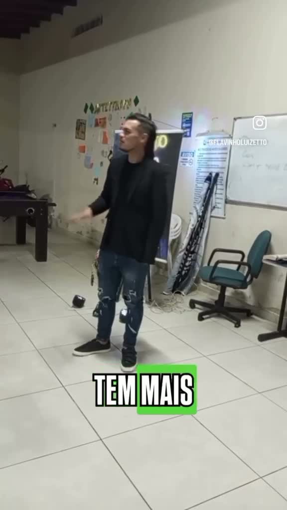 Vídeo de Flavinho Luizetto: Tem mais vida do outro lado do vício